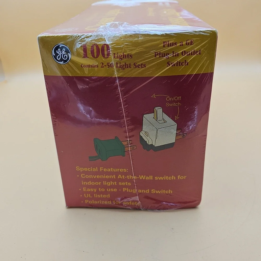 GE String-A-Long Classic Christmas Lights Clear Bulbs 100 Total Bulbs NOS